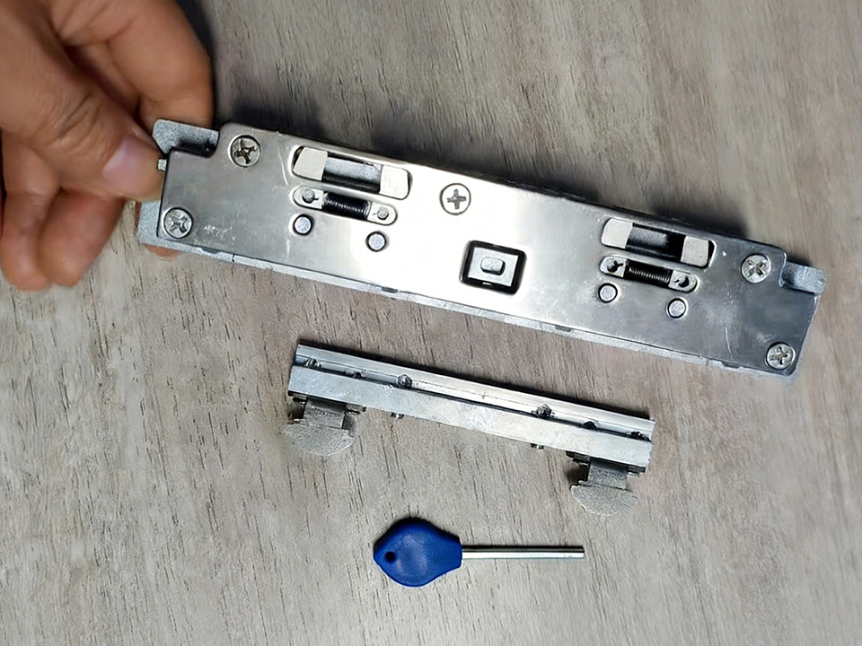 Balancing Aesthetics and Security in Steel Door Hardware 2 Balancing Aesthetics and Security in Steel Door Hardware