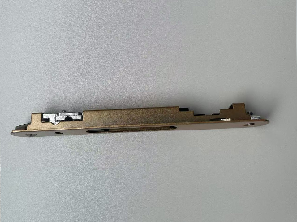 Choosing Between Stainless and Coated Steel in Coastal Hardware 2 Coastal Hardware