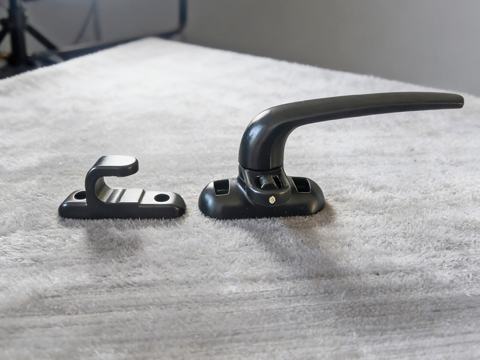 Customizable Window Accessories