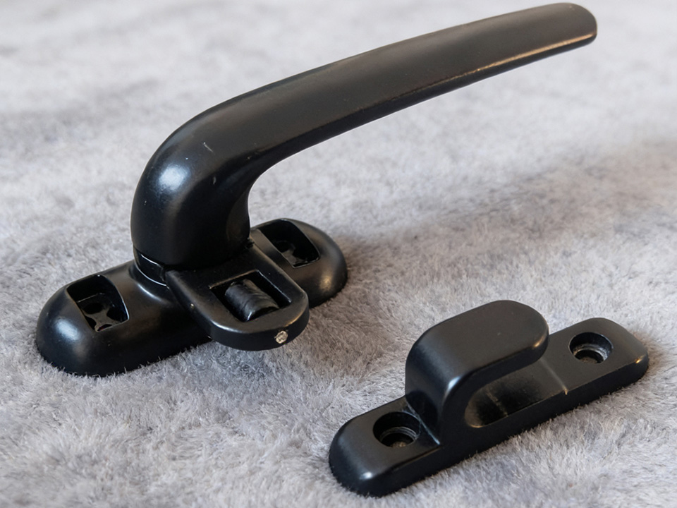 Customizable Window Accessories