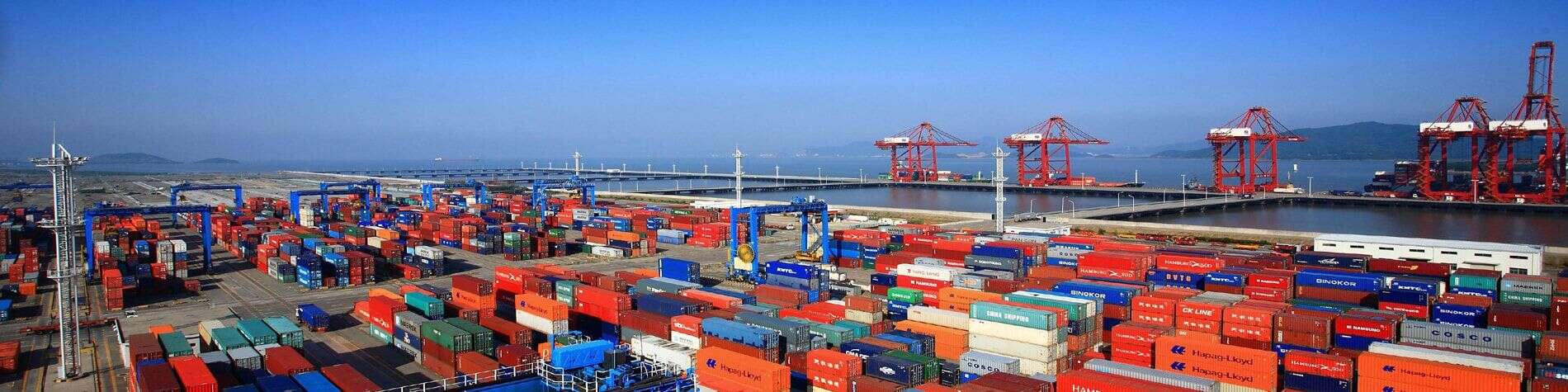 中国調達と地域調達:御社のビジネスに合うハードウェア供給モデルは?2 China vs Regional Sourcing Which Hardware Supply Model Fits Your Business