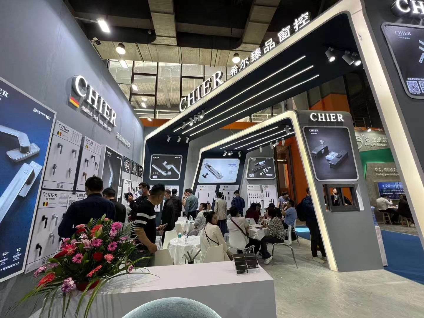 Full Booth Brand Presentation