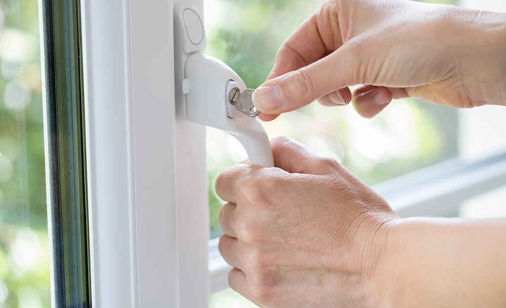 어떤 애플리케이션에 키가 필요한 창 잠금 장치가 필요할까요? 2 Which Applications Need Keyed Window Locks