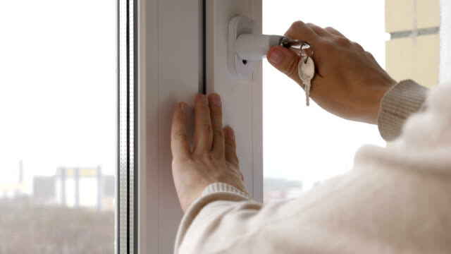 어떤 애플리케이션에 키가 필요한 창 잠금 장치가 필요할까요? 3 Which Applications Need Keyed Window Locks