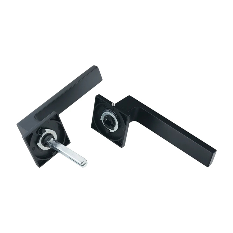 How to Inspect Door Handle Samples Before Mass Production