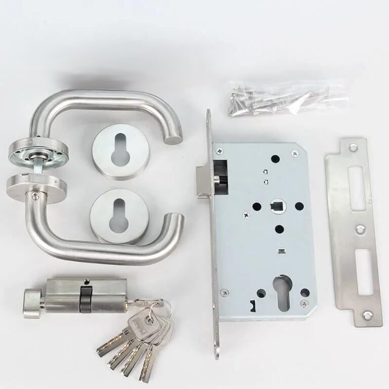 How to Select a Multi-Point Lock for Aluminum Entrance Doors 1 Multi-Point Lock