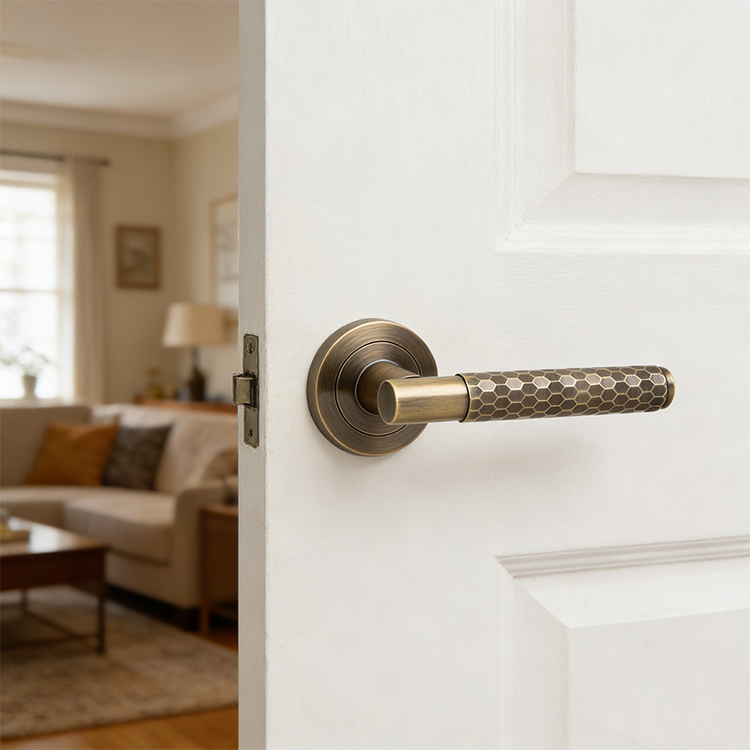 Lever Handle vs Pull Handle Which Is Right for Each Door Application