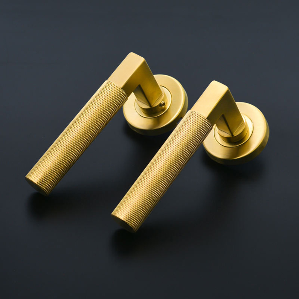 Door Handle Projection and Clearance Near Frames, Screens and Adjacent Panels