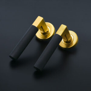 Door Handle Projection and Clearance Near Frames, Screens and Adjacent Panels